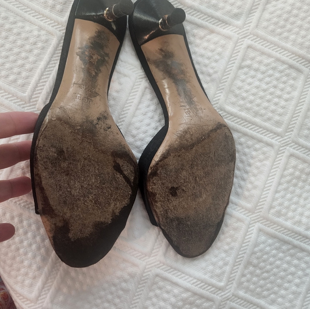 Gucci Elegant Black Heels - Picture 3 of 8